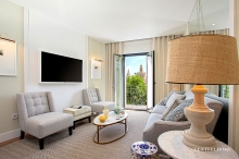 GENTEEL HOME BETIS XI. GOLDEN TOWER VIEW APARTMENT
