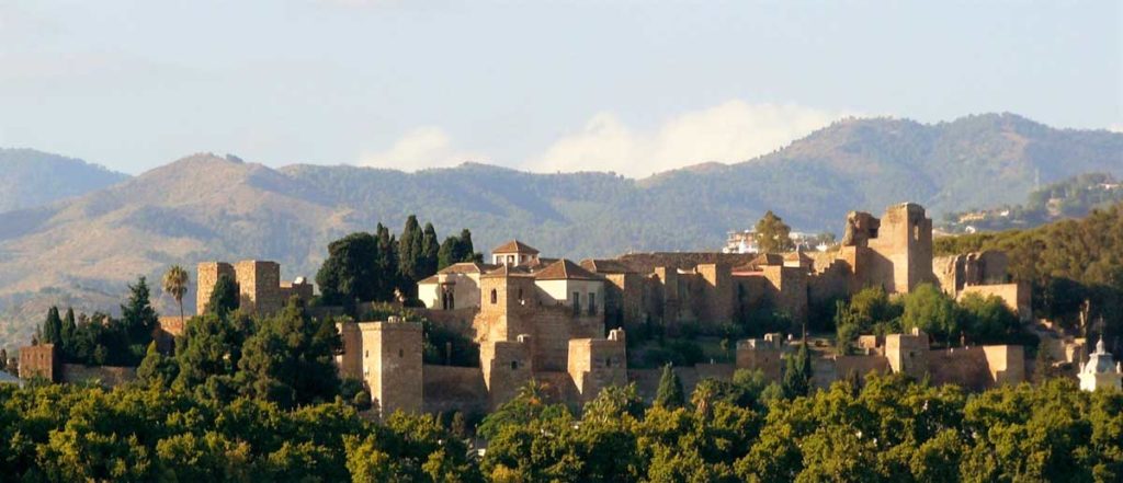 views-of-the-alcazaba-from-the-port
